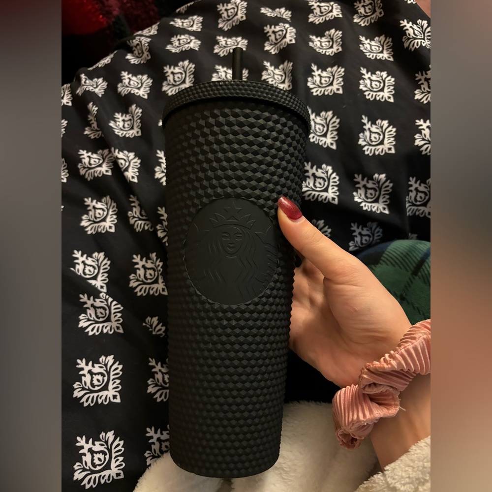 RARE Starbucks black matte tumbler 🖤